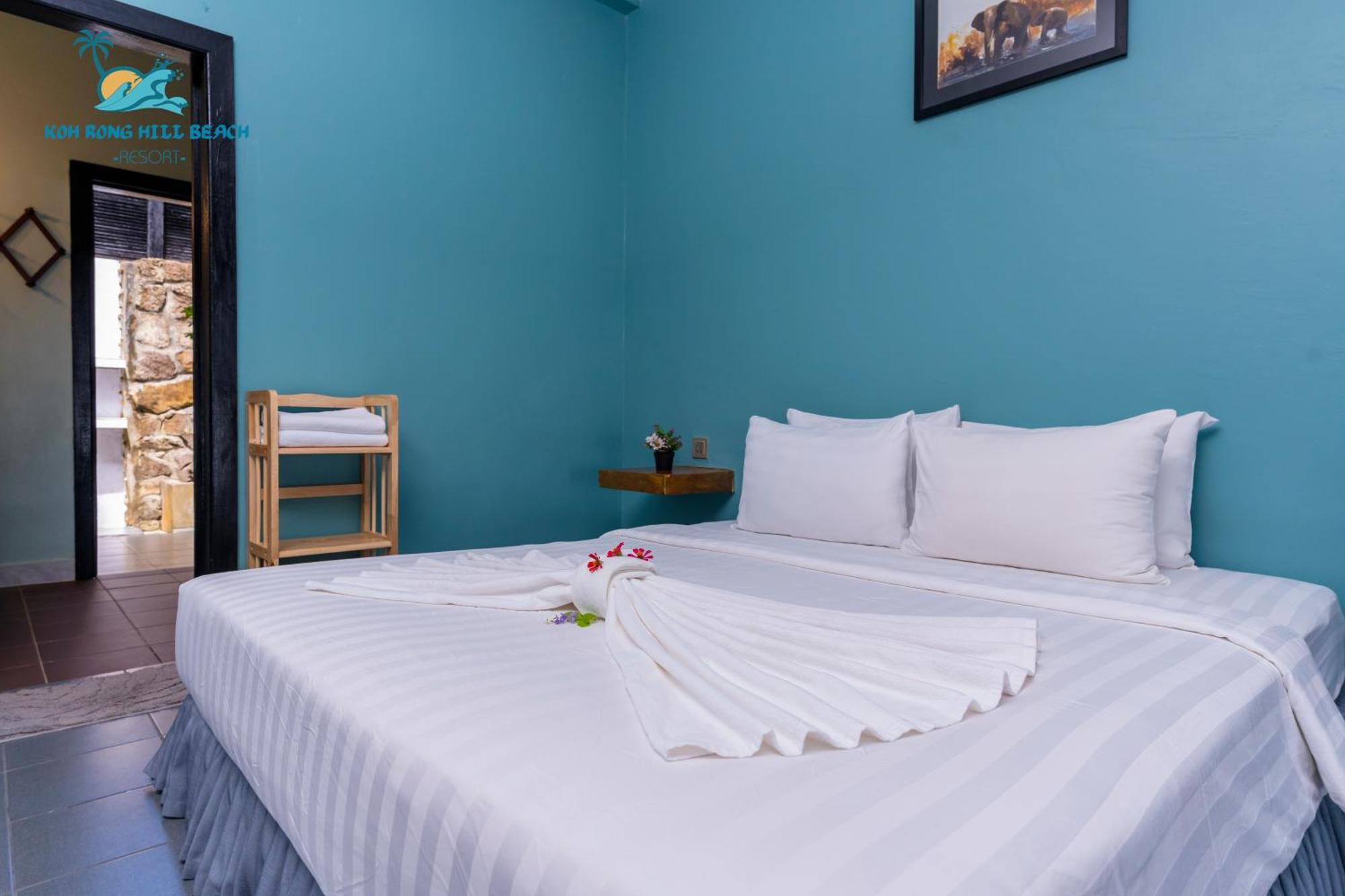 Koh Rong Hill Beach Resort Derm Tkov Village Exterior photo