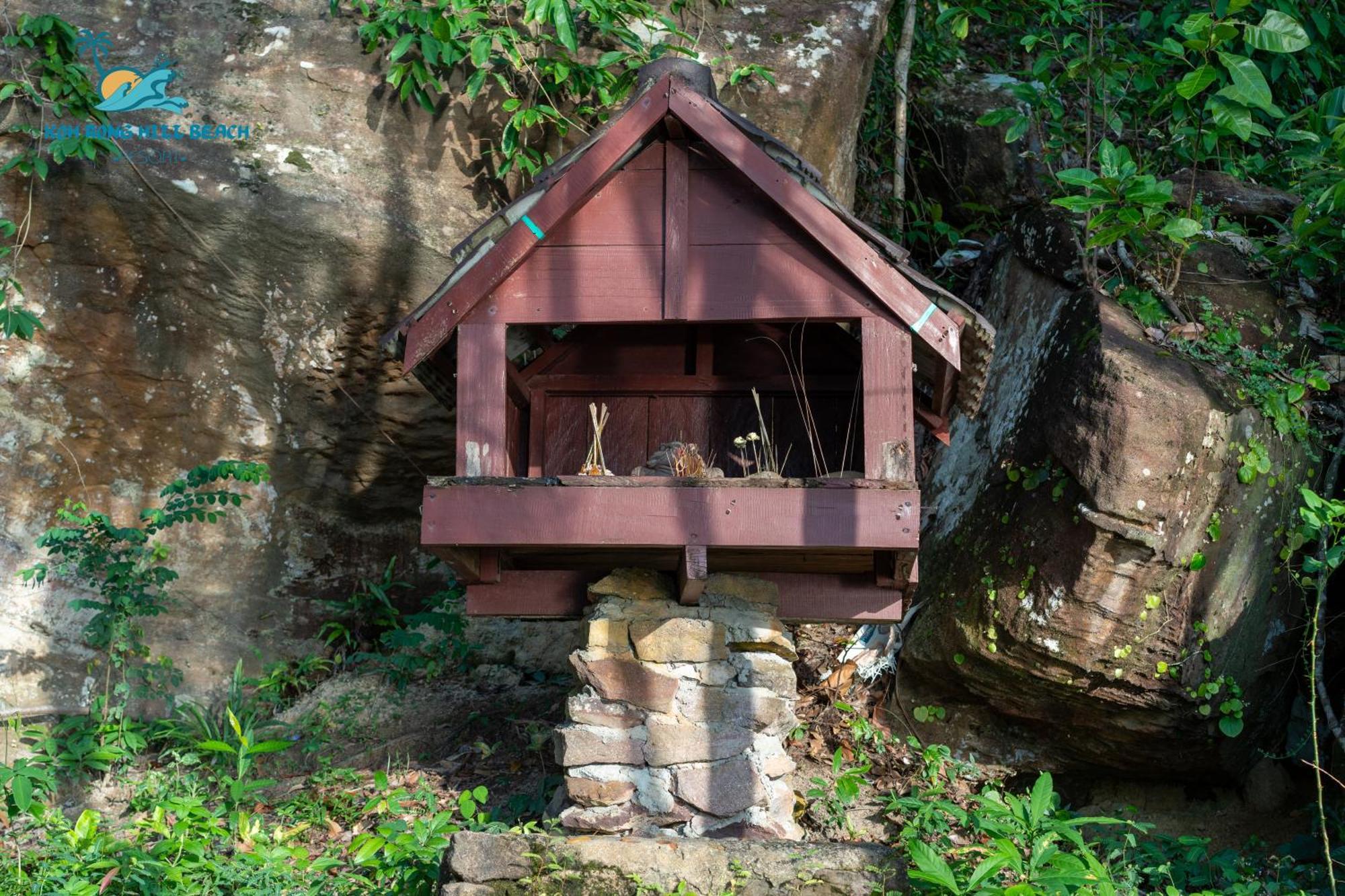 Koh Rong Hill Beach Resort Derm Tkov Village Exterior photo