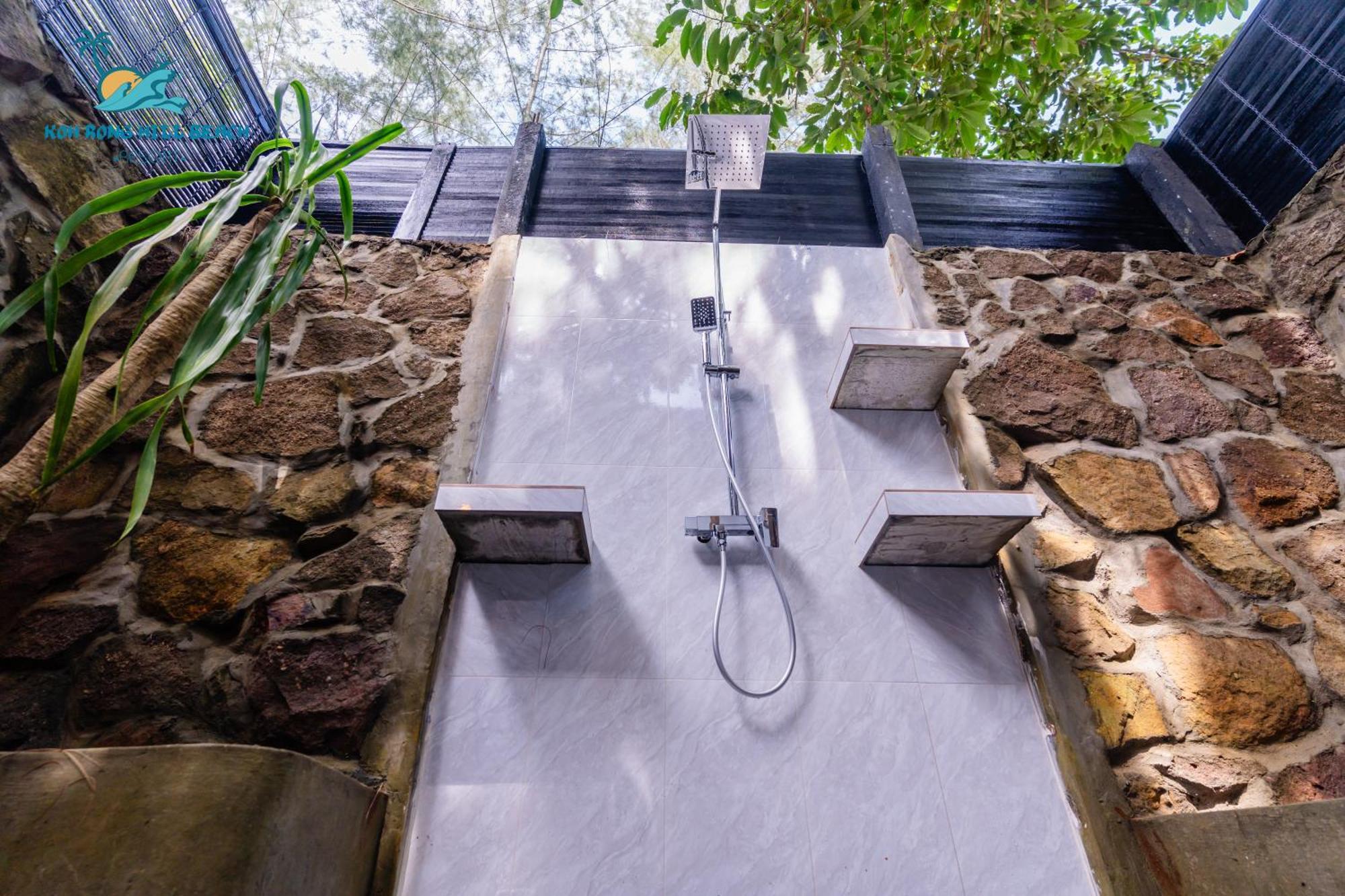 Koh Rong Hill Beach Resort Derm Tkov Village Exterior photo
